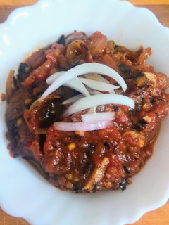 கேரளா தக்காளி கறி (Kerala thakkaali curry recipe in tamil) செய்முறை முக்கிய புகைப்படம்