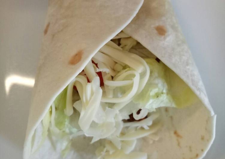 Quick chilli, bean n salad wrap