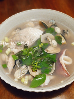 什錦海鮮湯{15分鐘料理} 的食譜成品照片