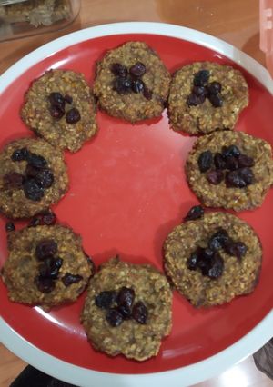 Una foto de Galletas y barritas de avena y plátano