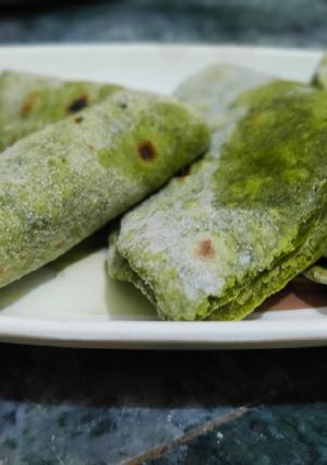 A picture of Chapati methi wali.