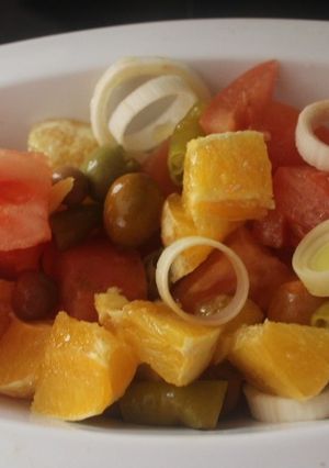 Foto principal de Ensalada con tomate y naranja