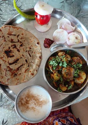 ભરેલ ડુંગળી વિથ રોટલો રેસીપી મુખ્ય ફોટો