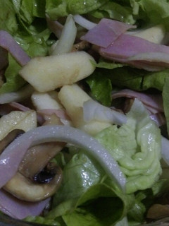 Una foto de Ensalada con champiñones