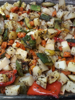 Una foto de Verduras en cubitos al horno