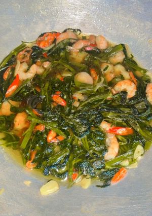 Foto resep Tumis kangkung udang pedas
