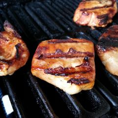 A picture of Hawaiian Pork Chops.