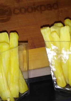 A picture of KFC fries.