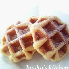 A picture of Maple Waffles.