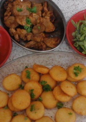 A picture of Pork Tenderloin and Apple Chutney 😎.
