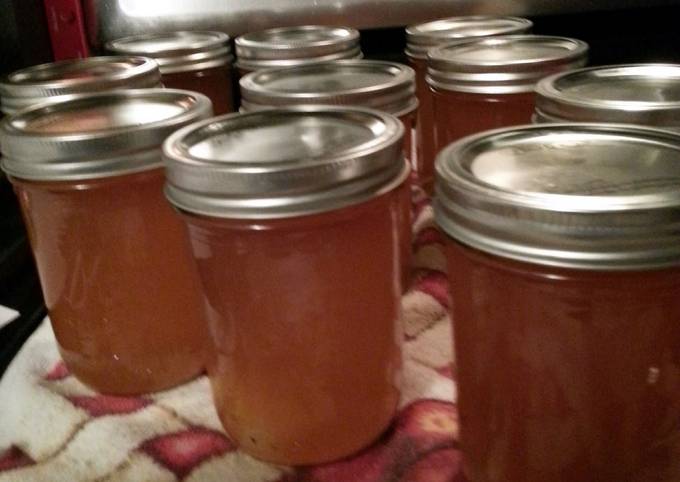 Tinklee's Peach Pie Moonshine