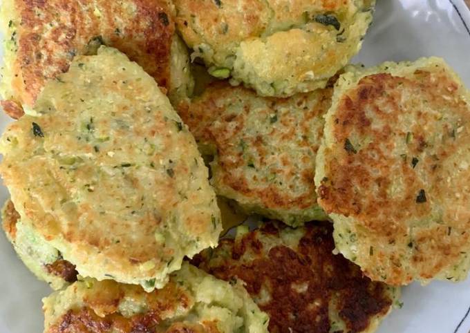 Kolokythokeftedes (galettes de courgettes grecques)