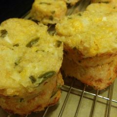 A picture of Jalapeño Cheddar Quinoa Bites.