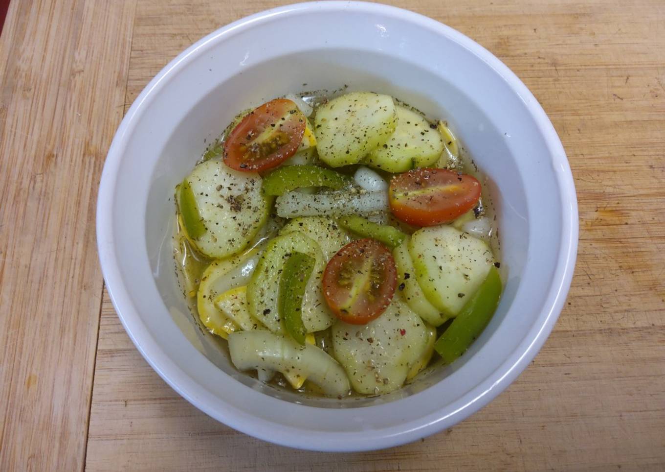 Lee's Simple Summer Cucumber Salad
