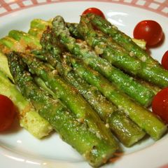 A picture of Asparagus in Olive Oil.
