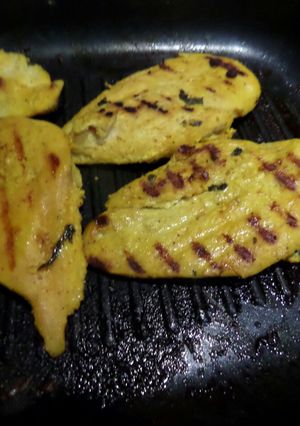عکسی از دستور مرغ گریل شده