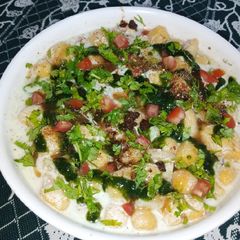 A picture of Dahi Boondi Chaat.