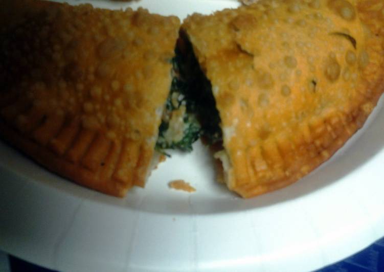 Easiest Way to Prepare Favorite spinach and cheese empanada