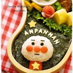 A picture of Finger Puppet Like Anpanman Character Bento.