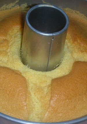 A picture of Oil-Free Rice Flour Chiffon Cake.