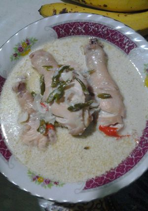 A picture of Garang asem solo.
