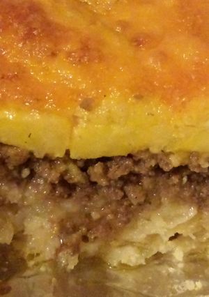 A picture of Elisa's Potato & Sweet Plantain Meat Pie.