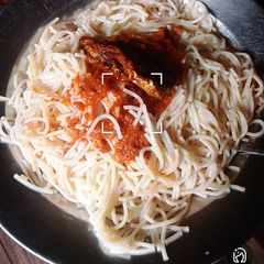 A picture of Spaghetti with stew.