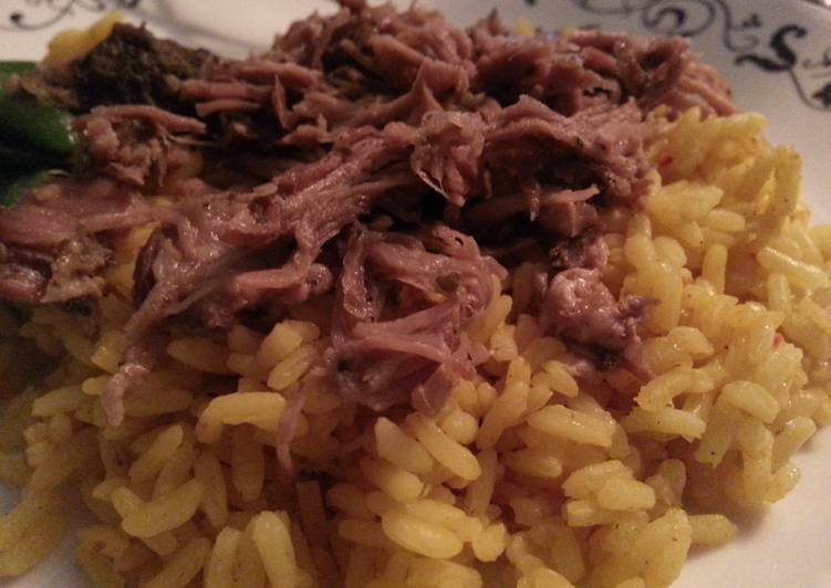 How to Prepare Quick Mojo Pulled Pork/crockpot