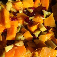A picture of Aunt Cathy's Yam bake.
