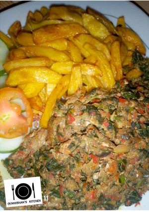 A picture of Chips and Scrambled Egg-spinach.