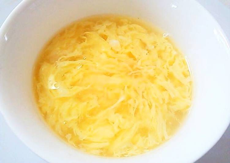 Simple Way to Prepare Super Quick Homemade Fluffy Egg-Drop Soup with Boiled Chicken Broth