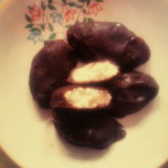 A picture of Coconut bounty.