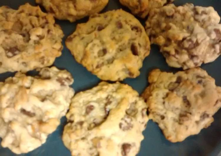 Recipe of Homemade TL&#39;S Pretzel chocolate chip cookies