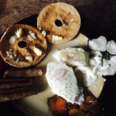 A picture of Poached Eggs 🍞🍳.