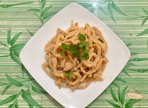 Hình của món Bì lợn trộn thính.