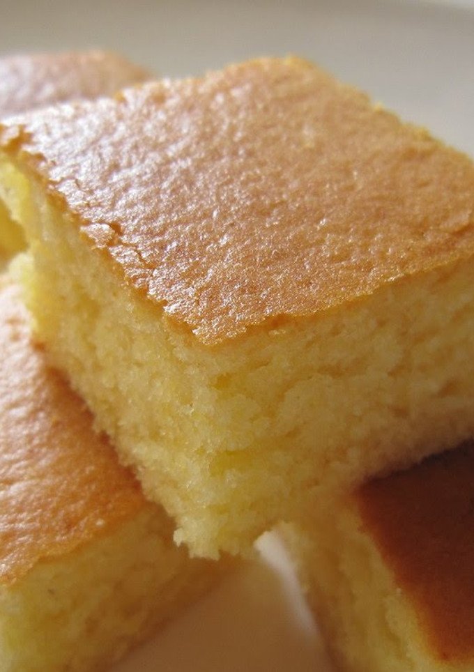 A picture of Easy Moist Cornbread.