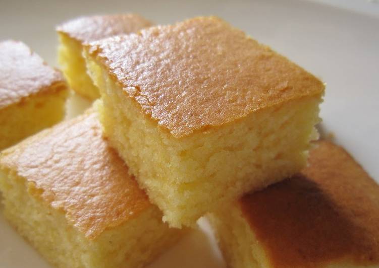 Easy Moist Cornbread