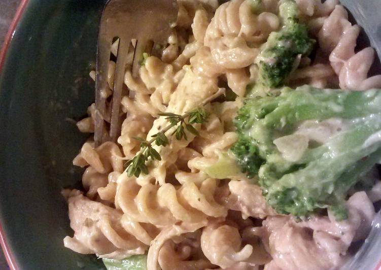 Steps to Make Appetizing Easy Chicken Alfredo