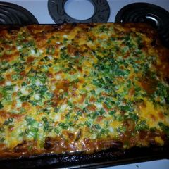 A picture of Chili cheese hot dog mac cassarolle.