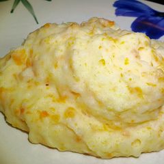 A picture of Carrot and Potato Mash..