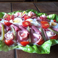 A picture of Huzzar Salad.