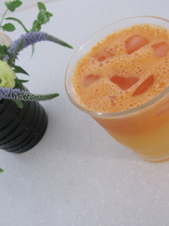 A picture of Apple and Carrot Juice for Beautiful Skin.