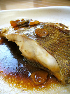 A picture of Sweet 'n Spicy Sauce--Simply Simmered Sea Bream.