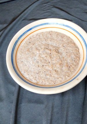 A picture of Quaker oat.