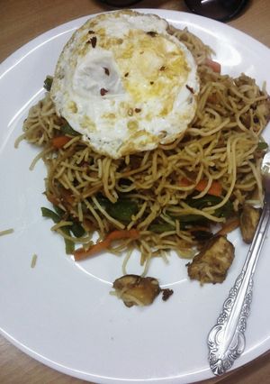 A picture of Chicken Chow Mein.