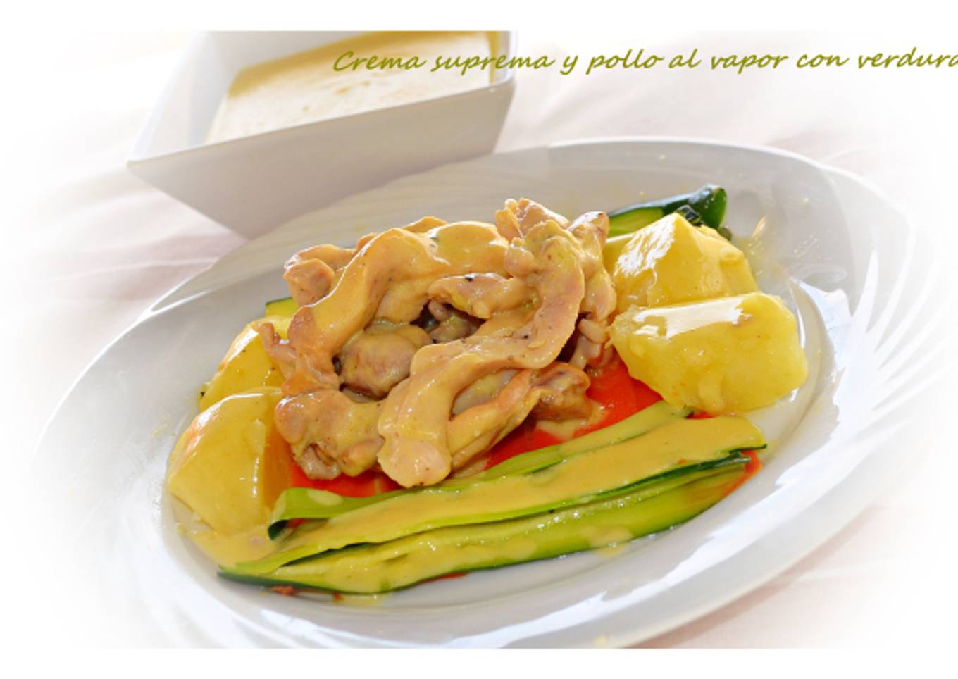 Crema suprema con pollo y verduras al vapor. (Thermomix)