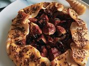 Une photo de recettes healthy figues