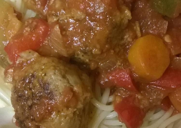 Simple Way to Make Super Quick Homemade Meatballs with Tomato Vegetable Sauce