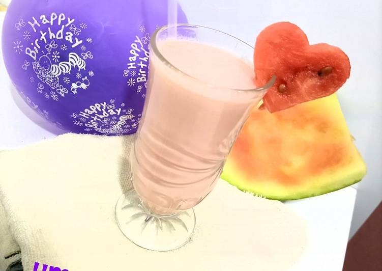 Steps to Prepare Homemade Watermelon milkshake