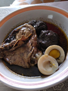 Una foto de Relleno negro yucateco, de pollo y con trampa jaja